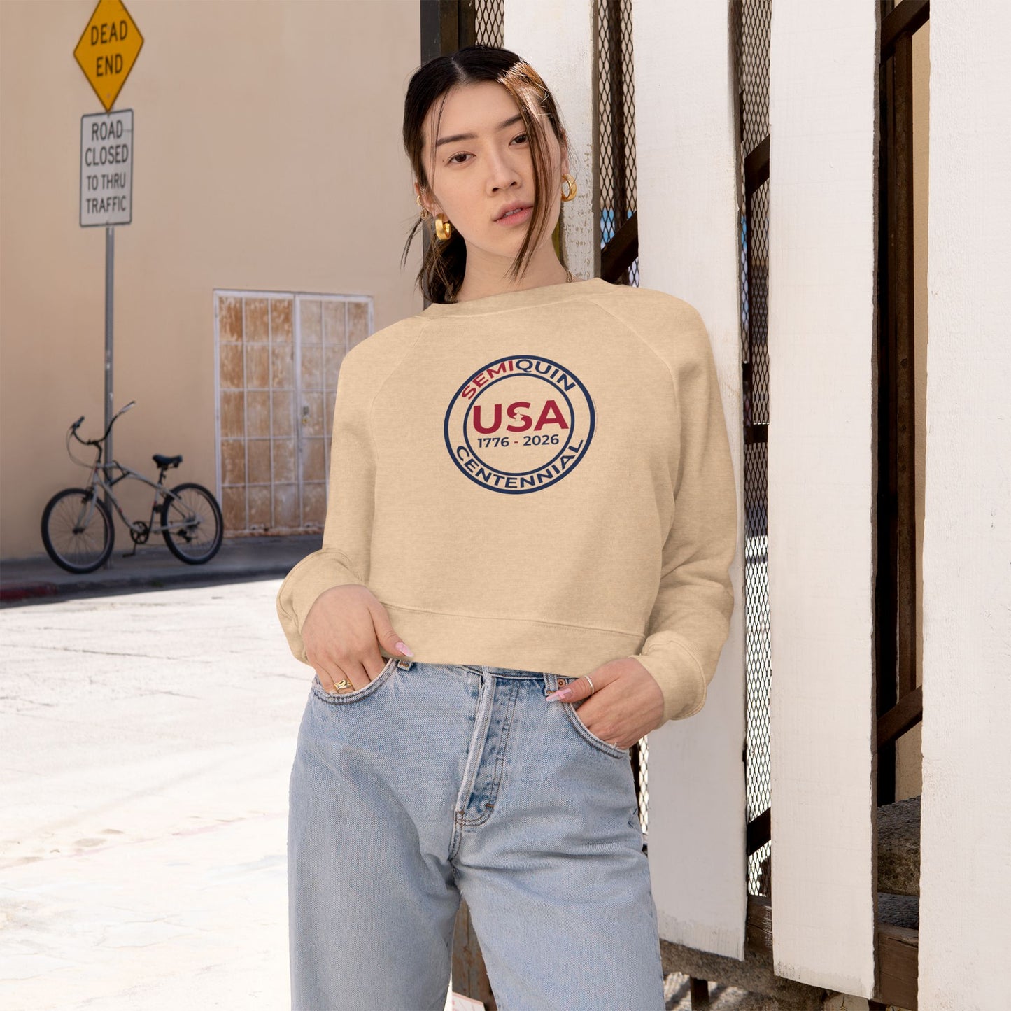 USA SemiQuin Vintage Seal Cropped Pullover